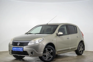 Хетчбэк Renault Sandero 2011 года, 399000 рублей, Оренбург