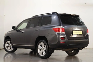 Внедорожник Toyota Highlander 2013 года, 1949000 рублей, Челябинск