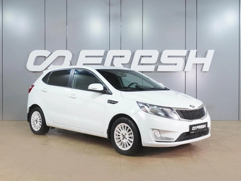 Хетчбэк Kia Rio 2013 года, 899000 рублей, Воронеж