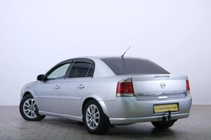 Седан Opel Vectra 2007 года, 499000 рублей, Омск
