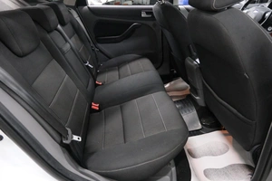 Хетчбэк Ford Focus 2010 года, 939000 рублей, Омск