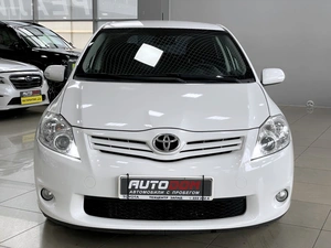 Хетчбэк Toyota Auris 2010 года, 897000 рублей, Солонцы