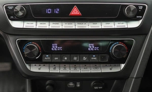 Седан Hyundai Sonata 2019 года, 1999000 рублей, Орёл