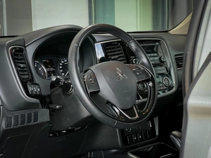 Внедорожник Mitsubishi Outlander 2018 года, 1999999 рублей, Уфа