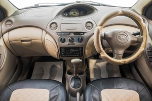 Седан Toyota Platz 2003 года, 489000 рублей, Барнаул