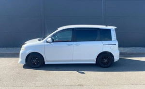 Минивэн Toyota Sienta 2013 года, 1100000 рублей, Солонцы