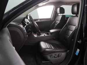 Внедорожник Volkswagen Touareg 2016 года, 3399000 рублей, Воронеж
