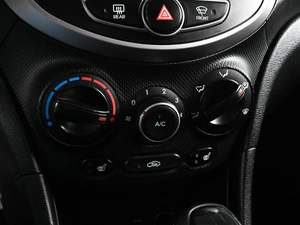 Седан Hyundai Solaris 2014 года, 899000 рублей, Аксай