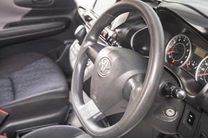Минивэн Toyota Wish 2012 года, 1289000 рублей, Томск