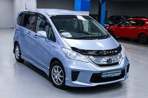 Минивэн Honda Freed 2012 года, 973000 рублей, Солонцы