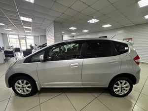 Хетчбэк Honda Fit 2011 года, 665000 рублей, Ачинск