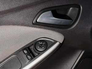 Седан Ford Focus 2012 года, 780111 рублей, Тверь
