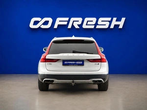 Универсал Volvo V90 Cross Country 2018 года, 2600999 рублей, Москва