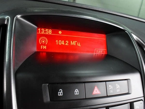 Хетчбэк Opel Astra 2012 года, 880000 рублей, Воронеж