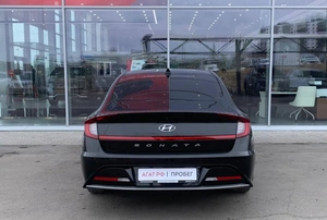 Седан Hyundai Sonata 2020 года, 2390000 рублей, Солонцы