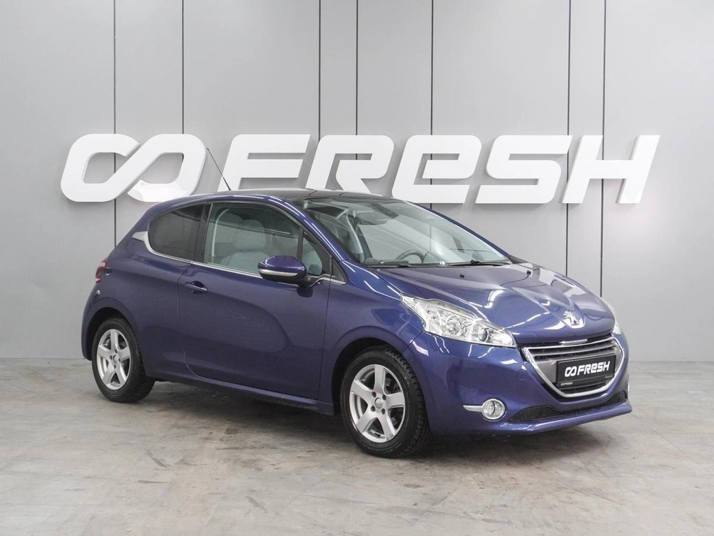 Хетчбэк Peugeot 208 2013 года, 849000 рублей, Воронеж