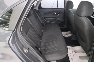 Седан Volkswagen Polo 2016 года, 989000 рублей, Красноярск