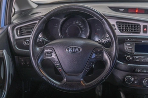 Хетчбэк Kia Ceed 2013 года, 869000 рублей, Томск
