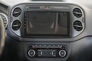 Внедорожник Volkswagen Tiguan 2012 года, 1439000 рублей, Омск