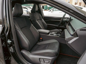 Седан Toyota Camry 2025 года, 4598000 рублей, Краснодар