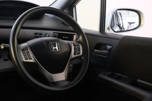 Минивэн Honda Freed 2012 года, 1149000 рублей, Омск