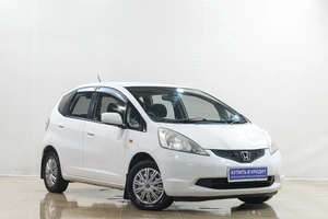Хетчбэк Honda Fit 2010 года, 829000 рублей, Новокузнецк