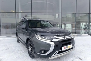 Внедорожник Mitsubishi Outlander 2019 года, 2650000 рублей, Красноярск