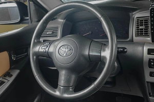 Седан Toyota Corolla 2005 года, 689000 рублей, Тюмень