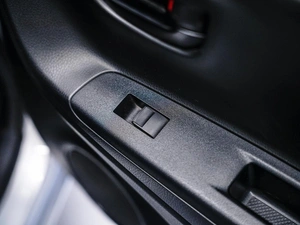 Хетчбэк Toyota Vitz 2018 года, 980000 рублей, Красноярск