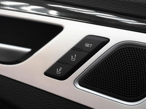 Седан Hyundai Genesis 2016 года, 2099000 рублей, Тюмень