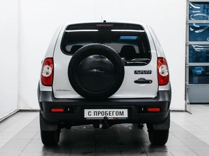 Внедорожник Chevrolet Niva 2013 года, 599000 рублей, Красноярск