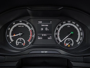 Внедорожник Skoda Karoq 2022 года, 2450000 рублей, Волгоград