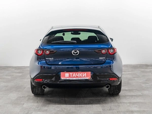 Хетчбэк Mazda 3 2022 года, 1750000 рублей, Красноярск