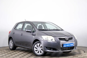 Хетчбэк Toyota Auris 2009 года, 609000 рублей, Пермь