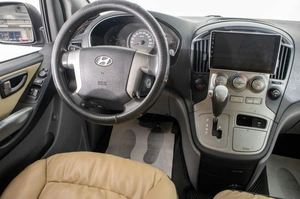 Минивэн Hyundai Grand Starex 2008 года, 1499000 рублей, Барнаул