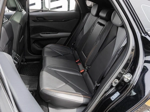 Лифтбек Changan UNI-V 2023 года, 2300000 рублей, Краснодар