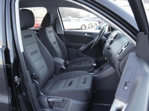 Внедорожник Volkswagen Tiguan 2009 года, 1010000 рублей, Волгоград