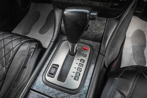 Седан Nissan Gloria 2002 года, 649000 рублей, Барнаул