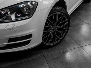 Хетчбэк Volkswagen Golf 2013 года, 1199000 рублей, Тюмень