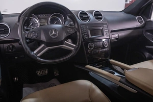Внедорожник Mercedes-benz M-класс 2011 года, 2119000 рублей, Томск