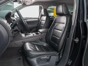 Внедорожник Volkswagen Touareg 2010 года, 2099000 рублей, Сургут