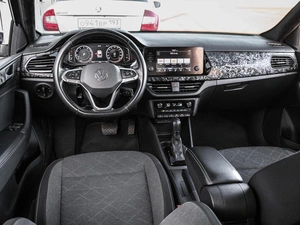 Лифтбек Volkswagen Polo 2021 года, 1894000 рублей, Кирилловка