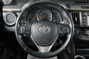 Внедорожник Toyota RAV4 2013 года, 1899000 рублей, Тюмень