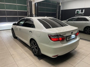 Седан Toyota Camry 2017 года, 2250000 рублей, Красноярск