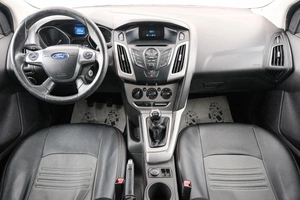 Хетчбэк Ford Focus 2013 года, 829000 рублей, Красноярск