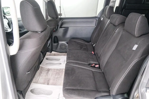 Минивэн Toyota Esquire 2016 года, 2439000 рублей, Красноярск