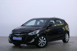 Хетчбэк Hyundai Solaris 2012 года, 919000 рублей, Омск
