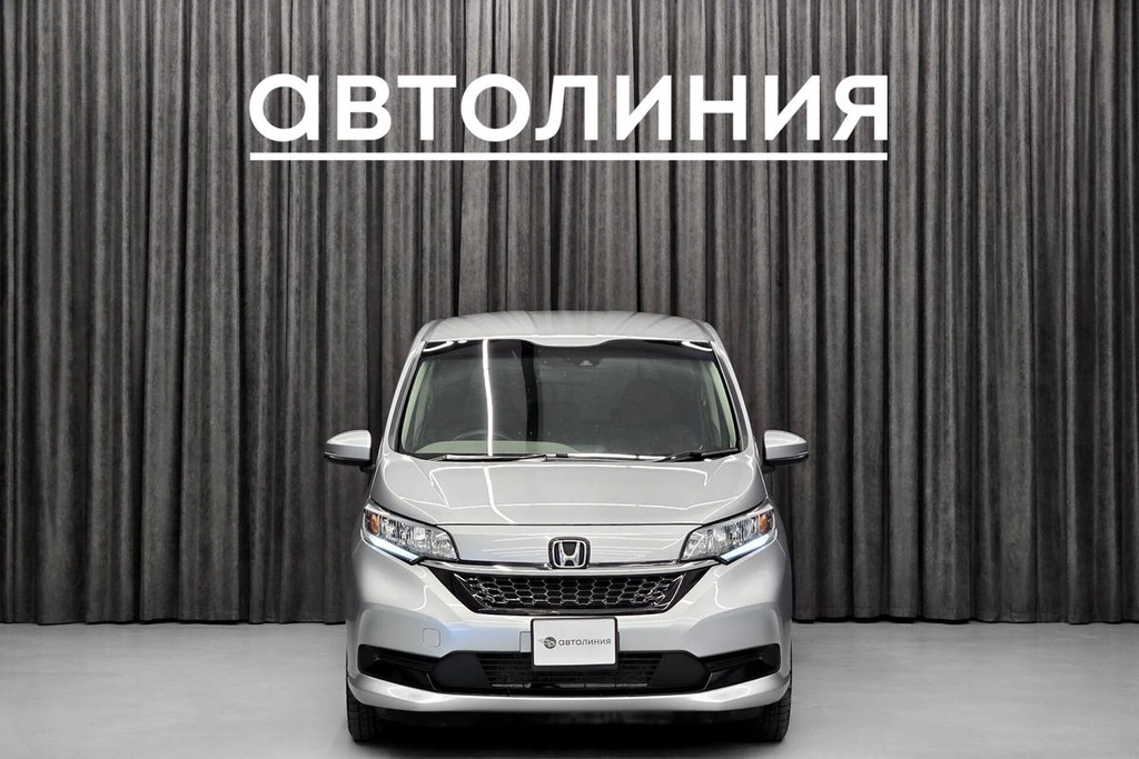 Минивэн Honda Freed 2019 года, 1480000 рублей, Красноярск