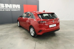 Хэтчбек Kia Ceed 2020 года, 1800000 рублей, Курск