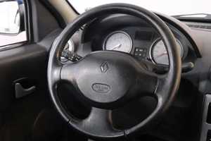Седан Renault Logan 2009 года, 439000 рублей, Омск